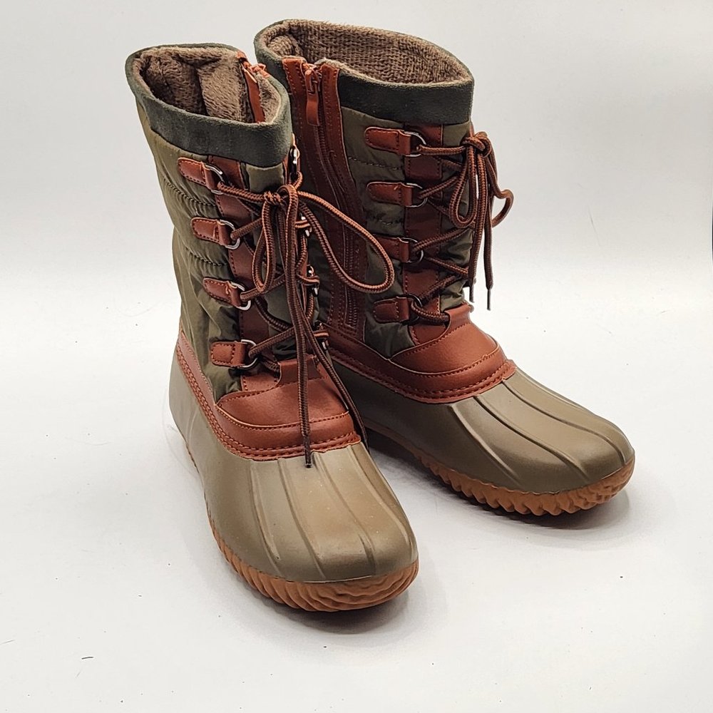 .NWT - Winter/Rain Boots from Avitto Designs